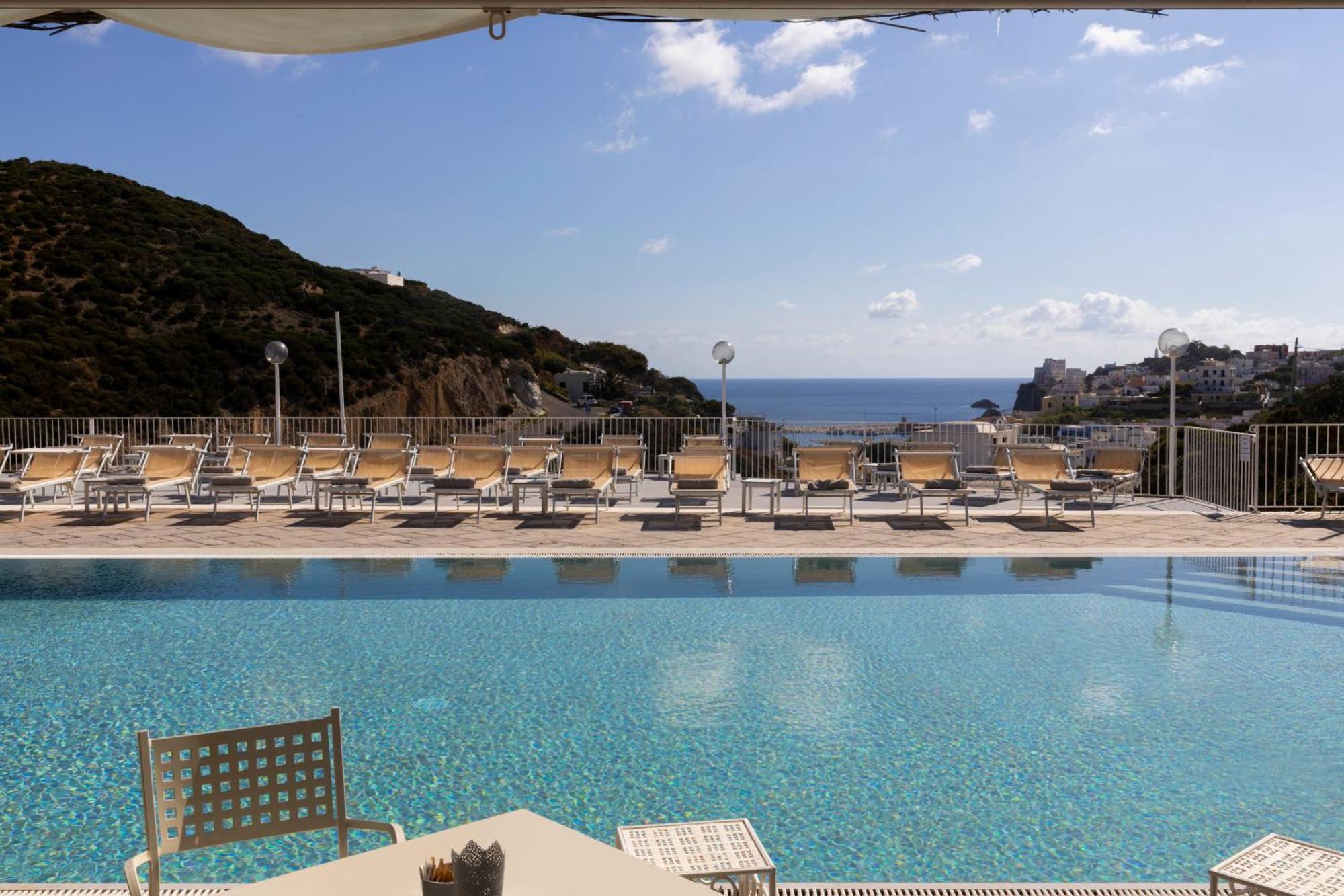 Hotel Chiaia Di Luna Ponza Exterior foto