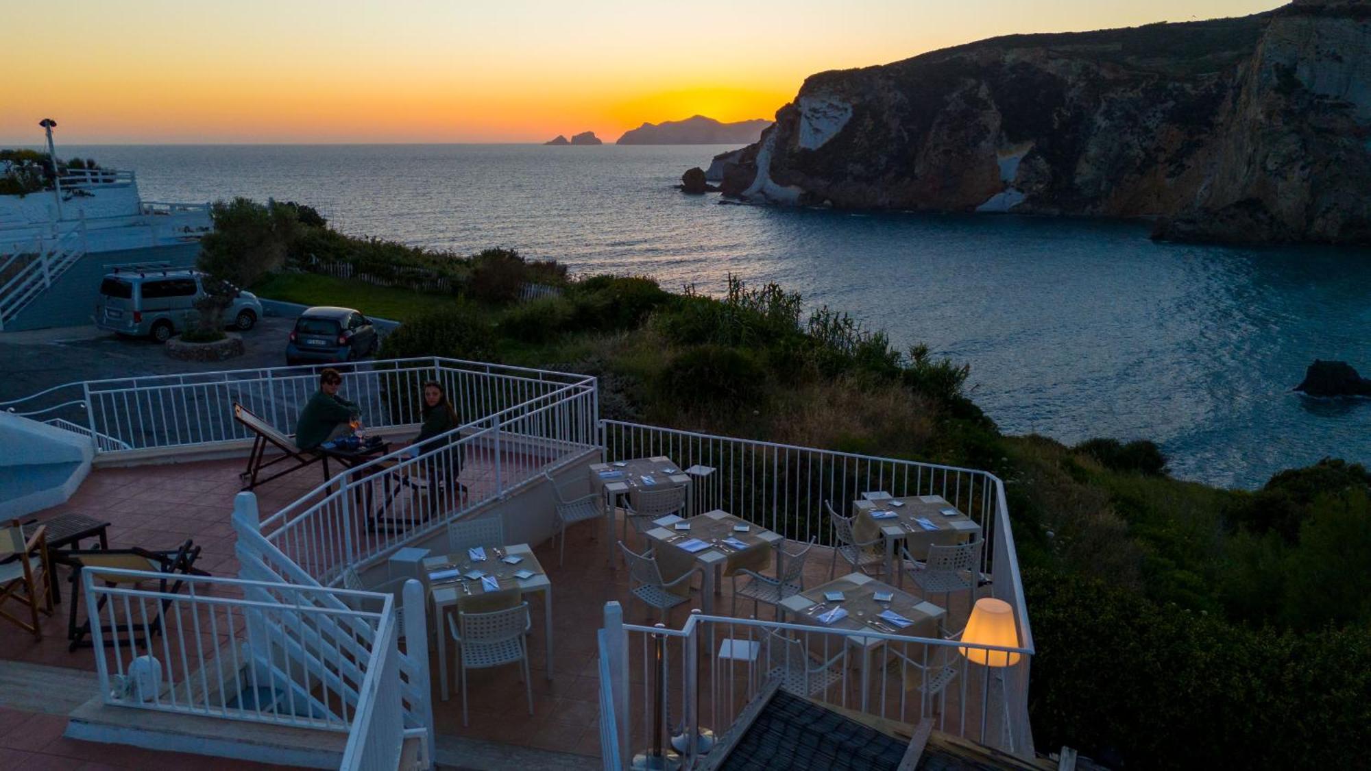 Hotel Chiaia Di Luna Ponza Exterior foto